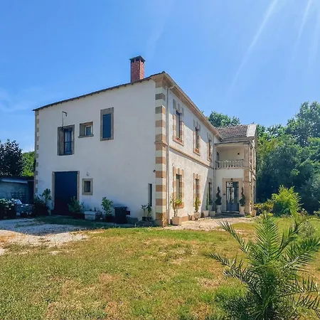 Prázdninový dům Luxurious In *