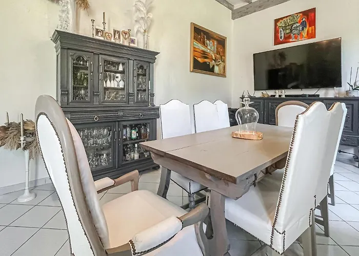 Awesome In * Connaux