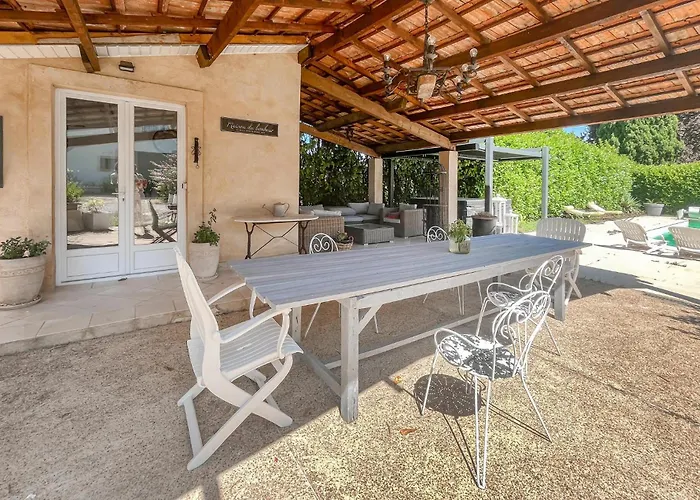 בית נופש Awesome In Connaux